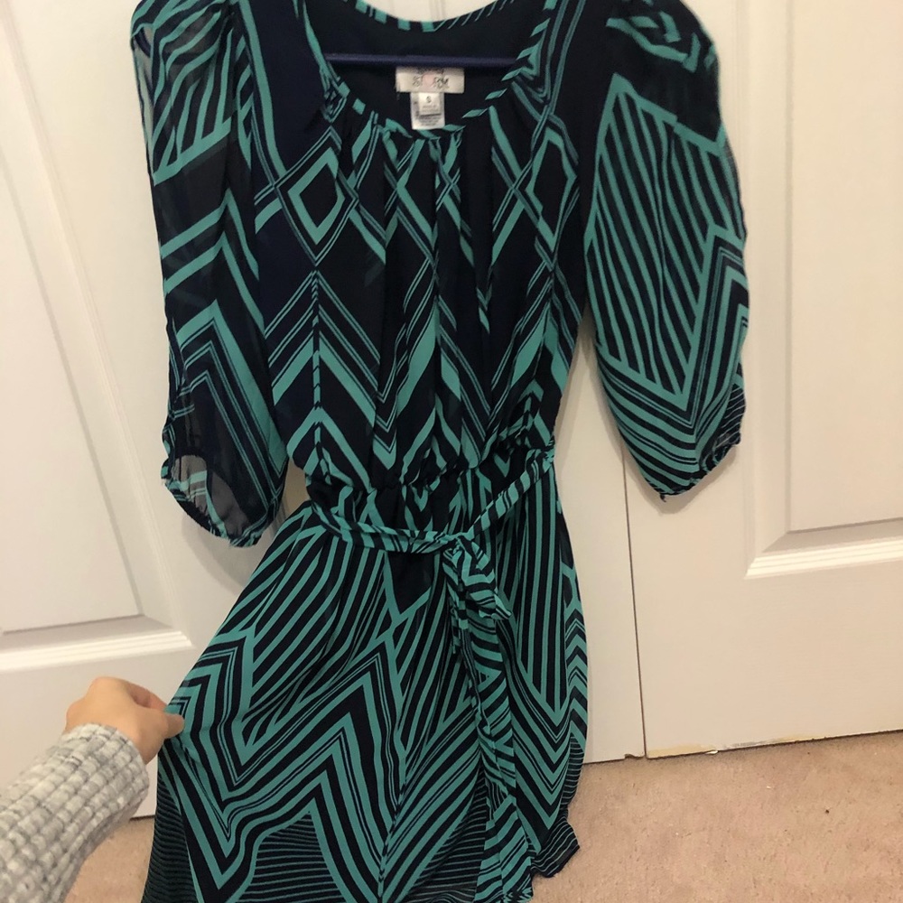 Dress - Picture 2 of 2